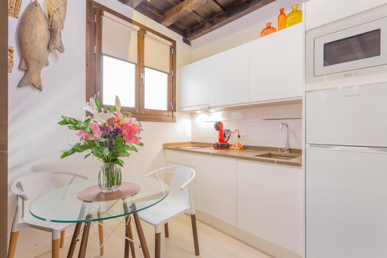 Apartamentos Real Suites Realejo กรานาดา ภายนอก รูปภาพ
