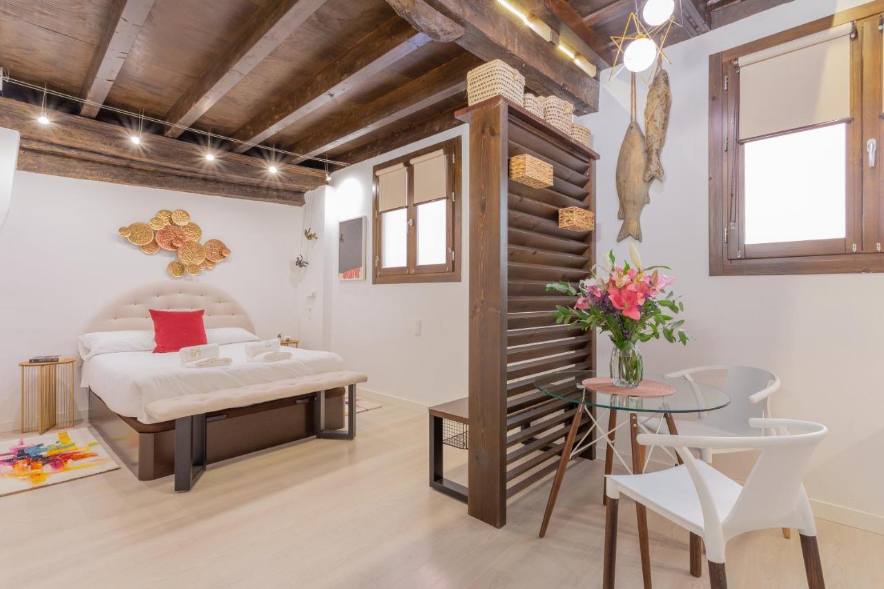 Apartamentos Real Suites Realejo กรานาดา ภายนอก รูปภาพ