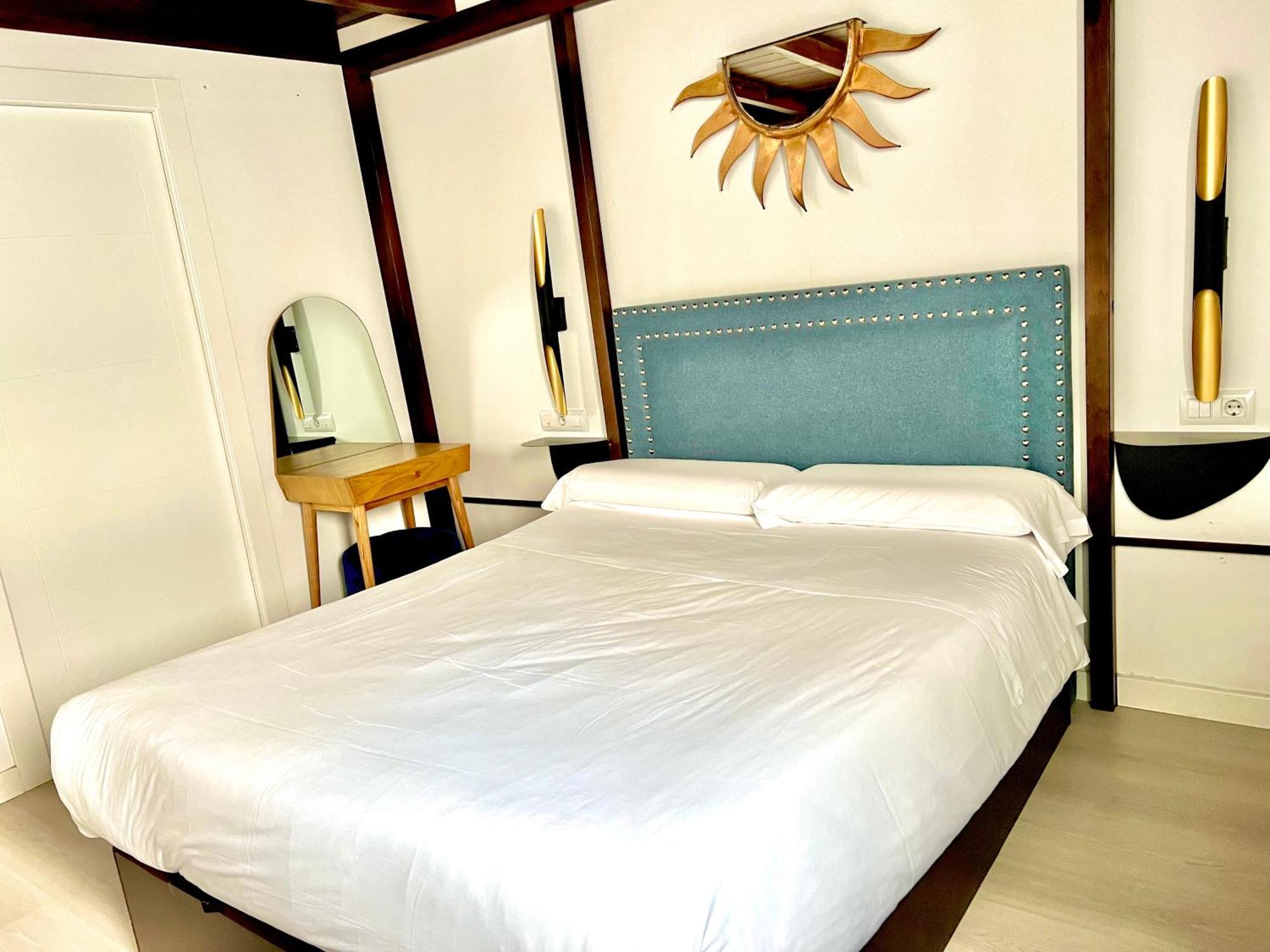 Apartamentos Real Suites Realejo กรานาดา ภายนอก รูปภาพ