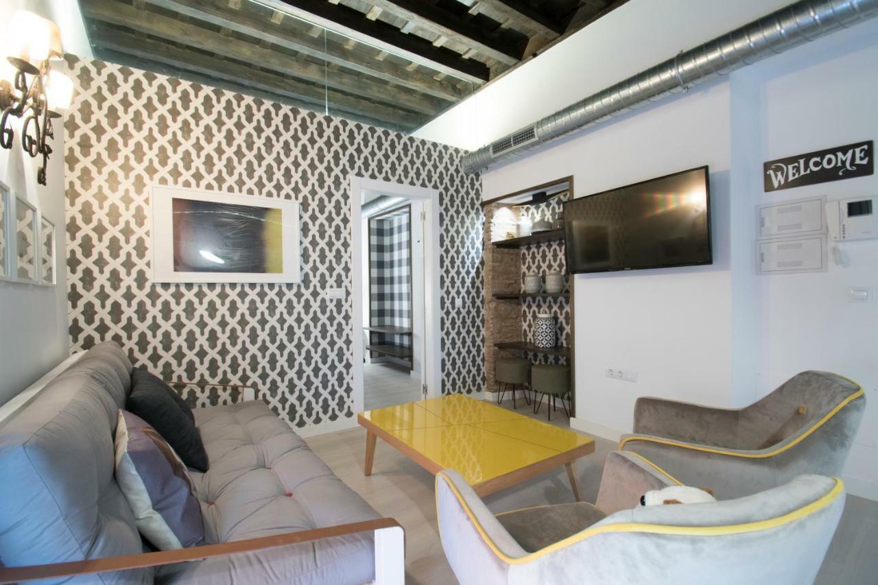 Apartamentos Real Suites Realejo กรานาดา ภายนอก รูปภาพ